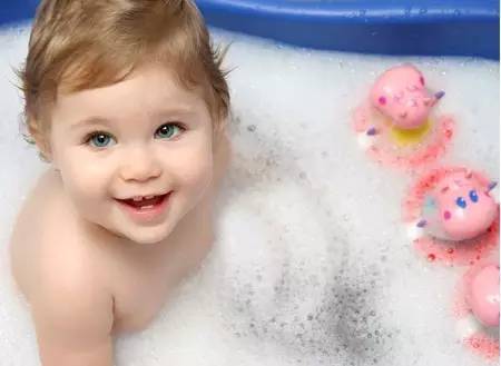 宝宝脸上长癣怎么办 应该如何处理