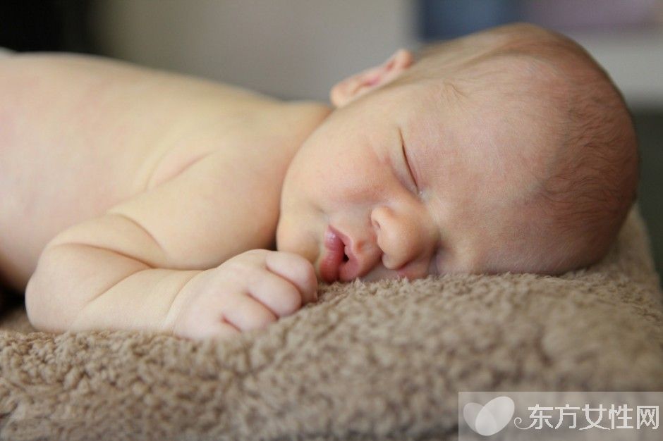 初生儿睡眠时间 这些症状表示婴儿睡眠不好哦