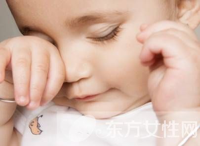 婴儿吃奶量是指什么 如何判断奶量够不够