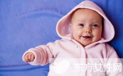 新生儿吐奶怎么回事 3要点教你如何护理新生儿吐奶