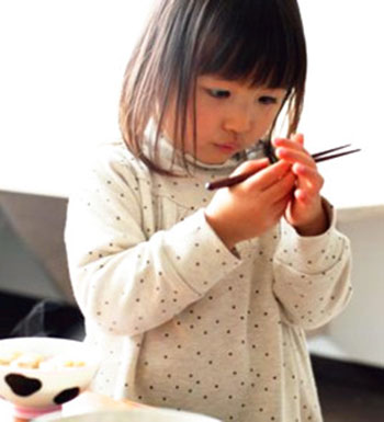 儿童成长护航 儿童用哪种筷子比较好