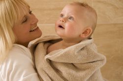 母乳喂养的好处有哪些 需注意什么