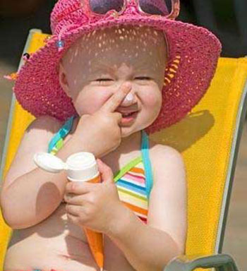 夏日怎么防晒 家有宝宝如何防治晒伤