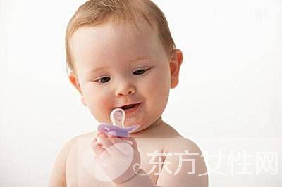 安抚奶嘴的利与弊 使用安抚奶嘴的注意事项