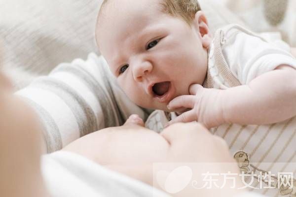 母乳喂养注意事项 母乳喂养应避开四大误区