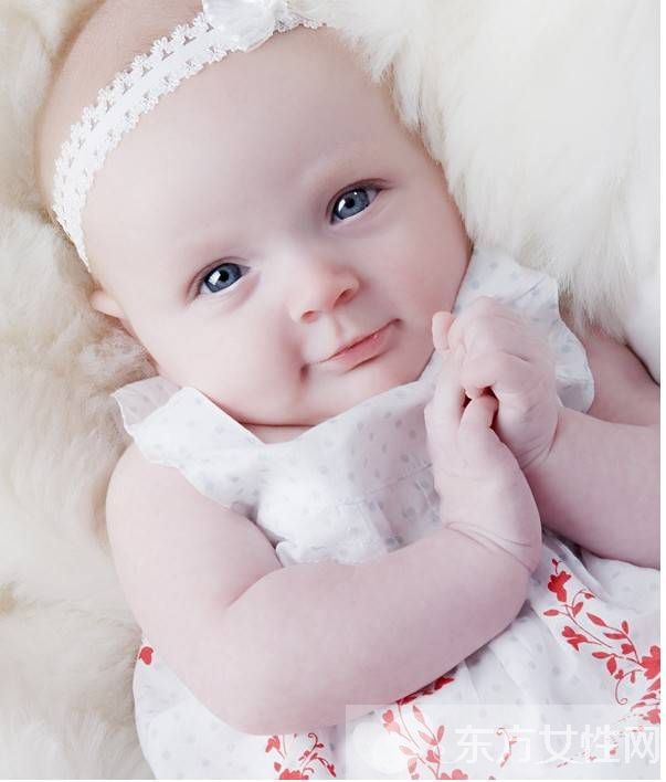 八个月的宝宝吃什么辅食 八个月的宝宝添加辅食注意事项