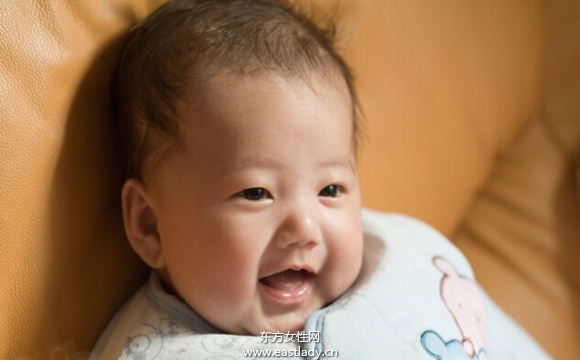 3个月的宝宝发育标准 请谨记这些护理注意事项