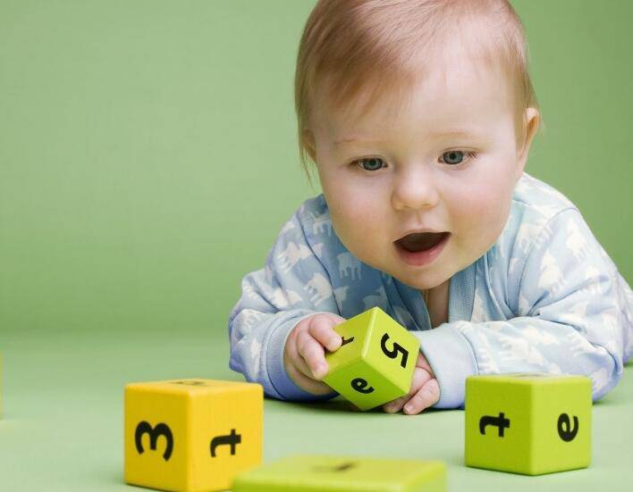 宝宝神经发育迟滞 日常这些表现需警惕