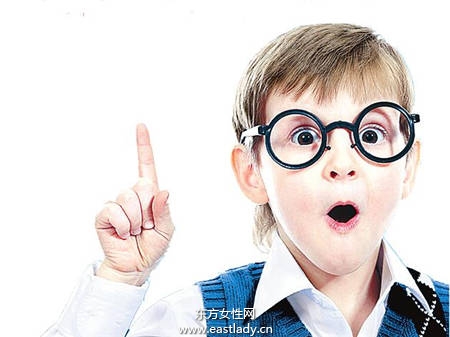 爱玩平板和手机7岁男童近视600度