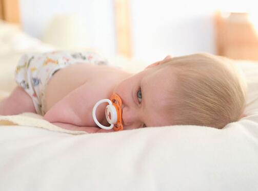 小儿肠套叠症状有哪些 该如何处理