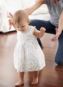 育儿百科 宝宝迟迟不会走路的原因