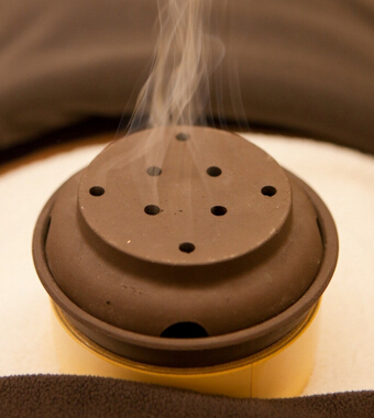 胎位不正怎么办 艾灸至阴穴治疗产妇胎位不正