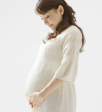 孕妇吃三文鱼好处多 减轻水肿防抑郁