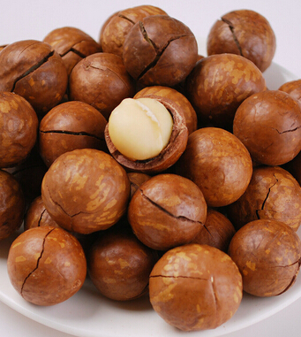 怀孕初期吃什么好 孕期吃什么坚果好