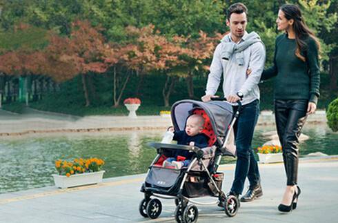 带宝宝出行必备物品清单 妈妈需谨记