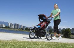 带宝宝出行必备物品清单 妈妈需谨记