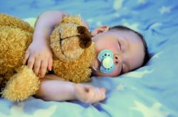 婴儿用安抚奶嘴好吗 揭密安抚奶嘴的优缺点