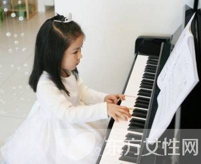 学钢琴的最佳年龄是几岁 孩子学钢琴的好处有哪些