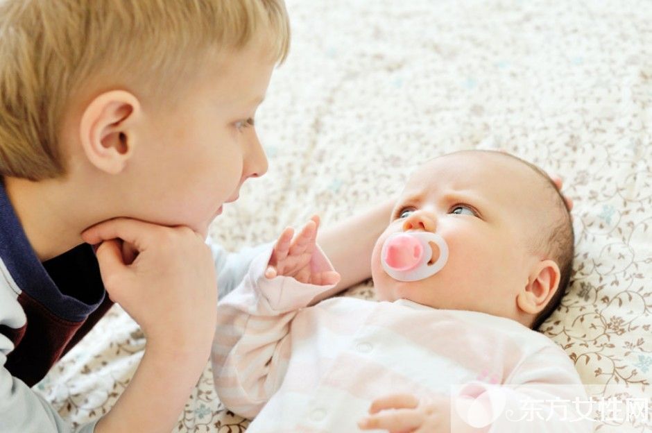 安抚奶嘴怎么用 用安抚奶嘴到底好不好