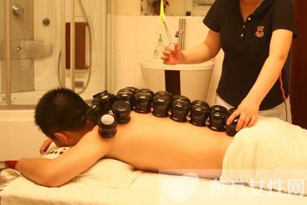 拔火罐减肥的好处与坏处 拔火罐减肥会反弹吗