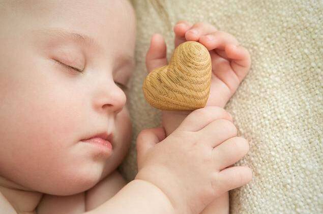 宝宝中暑的症状 有些东西万万不能吃