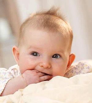 宝宝头发稀少怎么办 如何改善宝宝头发稀少