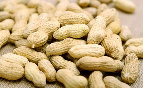 女性多吃花生能预防乳腺癌