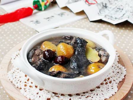 月经不调莫慌 有乌鸡汤帮你调经