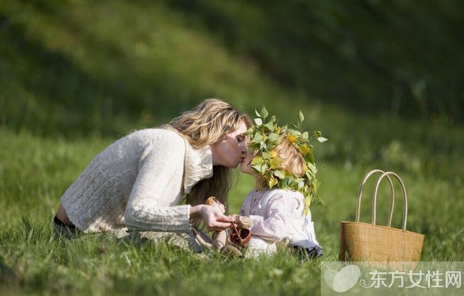 盆腔积液是怎么引起的 如何有效预防盆腔积液