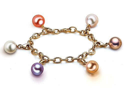 光鲜亮丽的时尚珠宝 女人的最爱