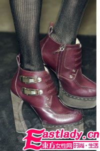 2010十二款潮流冬靴 中性运动范占据半壁江山