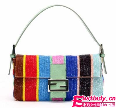 盘点七款最适合晚宴的手袋 让你成为聚会焦点