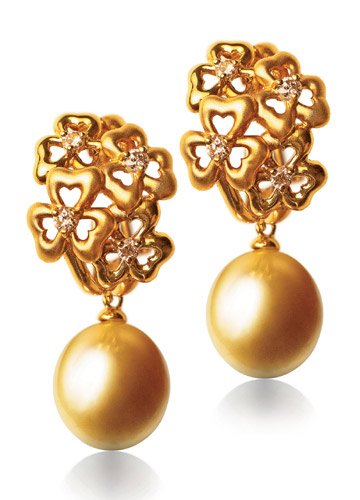 光鲜亮丽的时尚珠宝 女人的最爱