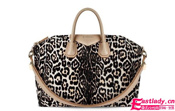 Givenchy推2011新春手袋 新材质带来新感觉