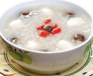 贫血吃什么 百合党参粥治疗小儿肺炎