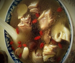 党参的食用方法 党参黄芪炖母鸡滋补气血