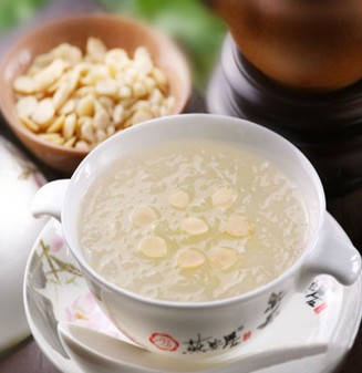 燕窝的功效与作用 食疗作用及药用价值