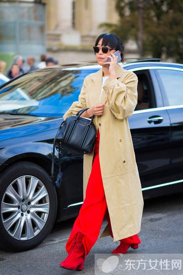 卡其色风衣3月来“叫春” 刘亦菲敞开穿气场足