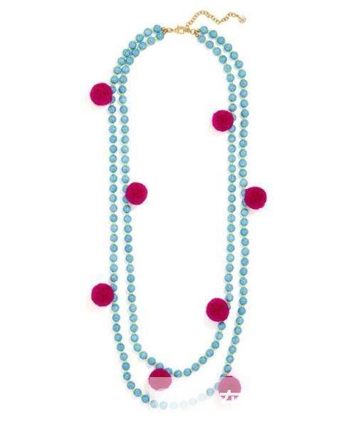 范爷又先行 范冰冰戴的毛球耳坠可是今夏最热款