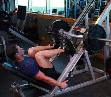 健身器材使用方法，不同健身器材美体功能各不