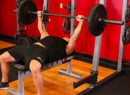 健身器材使用方法，不同健身器材美体功能各不