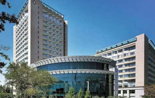 大连医科大学附属第一医院.jpg