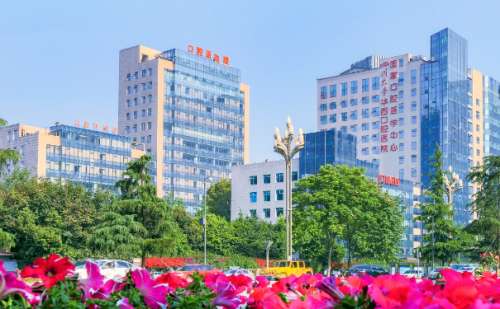 四川大学华西口腔医院张晓辉牙套矫正需要多少钱?技术特点&术后案例