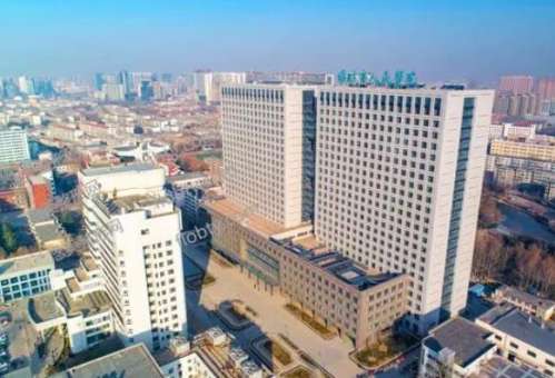 潍坊市人民医院丰唇手术费用如何？一般12,200元左右起！