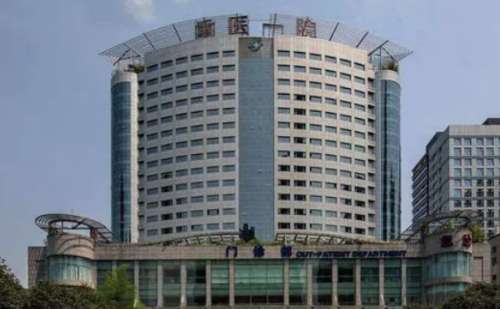 重庆医科大学附属第一医院林文韬苹果肌凹陷填充玻尿酸多少钱?技术评价&案例点评