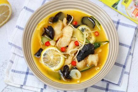 鸡汤放什么材料煲汤好喝？这四款炖鸡汤的做法营养健康