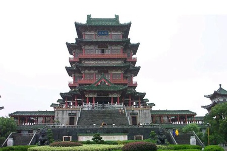 上海疫情最新消息风险等级 新增死亡51例最大100岁