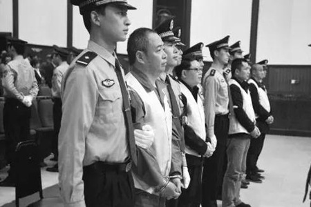 女童被遗留电梯坠亡来龙去脉 涉事保姆会被判多少年