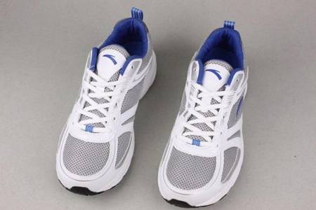 安踏是哪个国家的品牌 安踏运动鞋有多少个系列