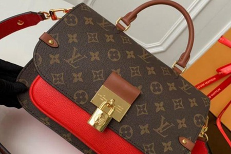 LV专柜售卖假货被判退一赔三 评论区爆炸了